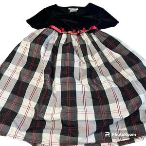 Kidture Collection Girl’s Dress Size 5T Plaid Skirt Velvet Top Red Bow